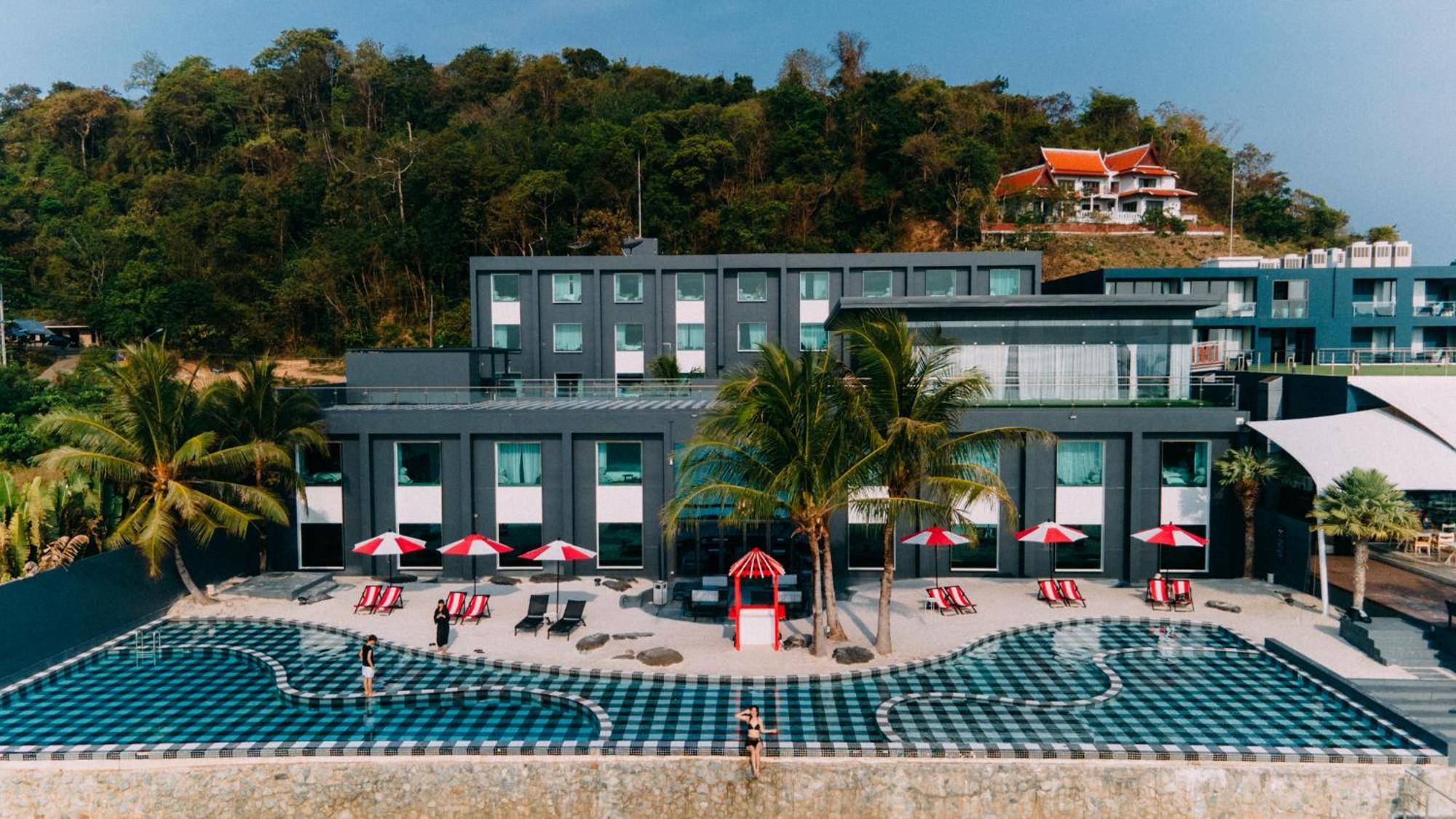 Foto Hotel Phuket Beachfront Exterior photo